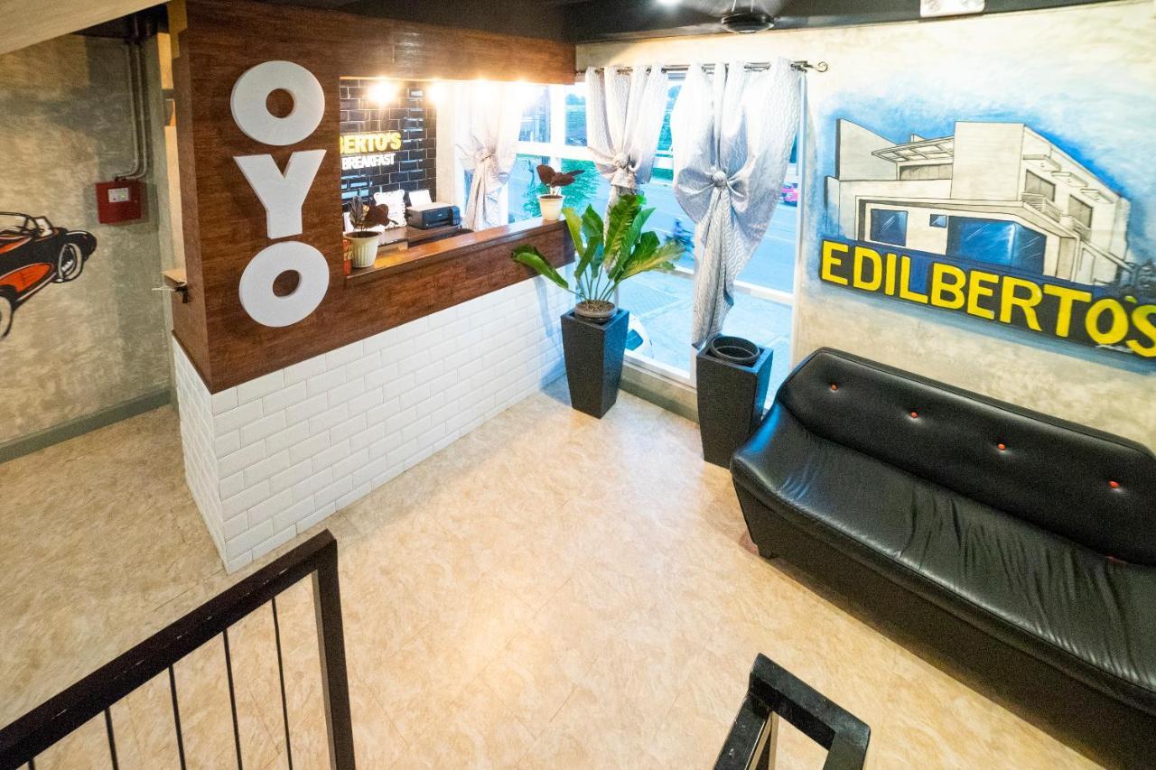 Oyo 471 에딜베르토 베드 앤 브렉퍼스트 - 직원 백신 접종 호텔 타굼 외부 사진